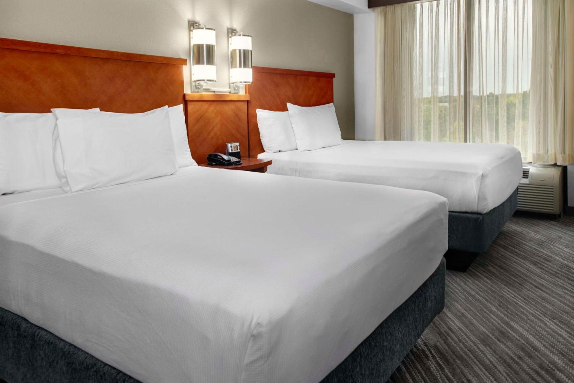 Hyatt Place Tampa Busch Gardens Екстер'єр фото