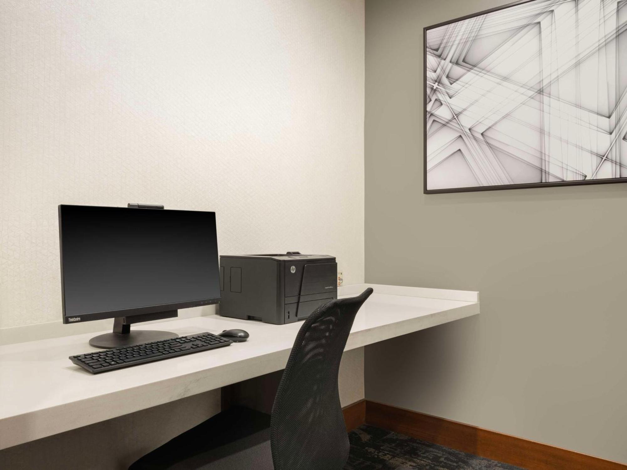 Hyatt Place Tampa Busch Gardens Екстер'єр фото