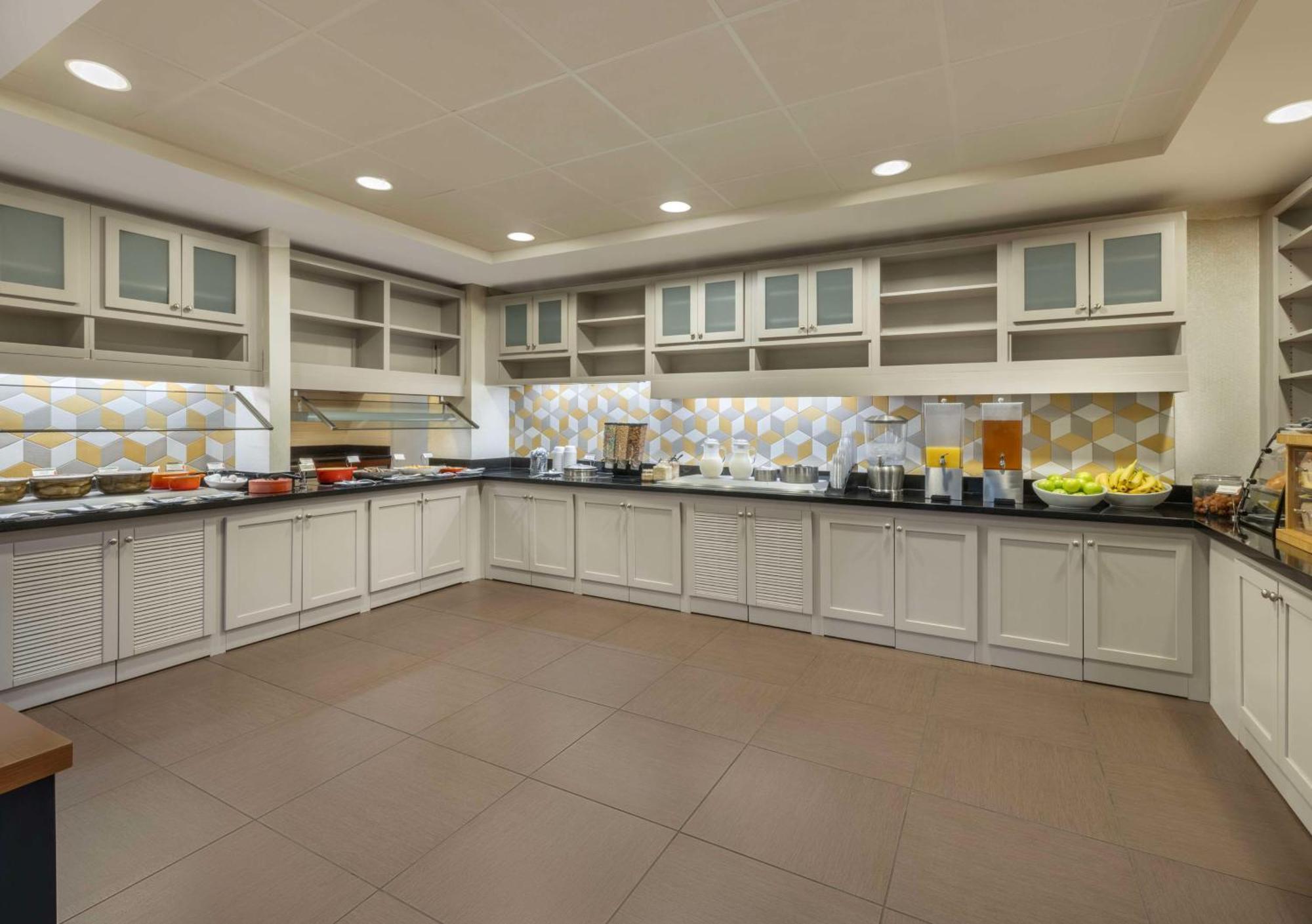 Hyatt Place Tampa Busch Gardens Екстер'єр фото