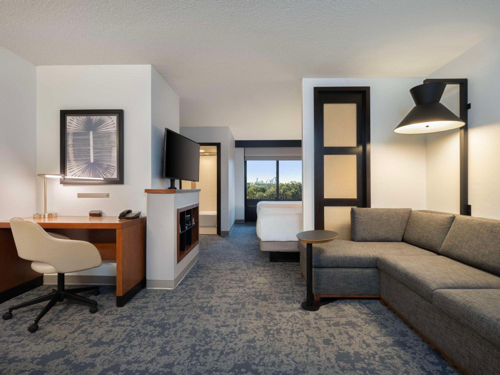 Hyatt Place Tampa Busch Gardens Екстер'єр фото