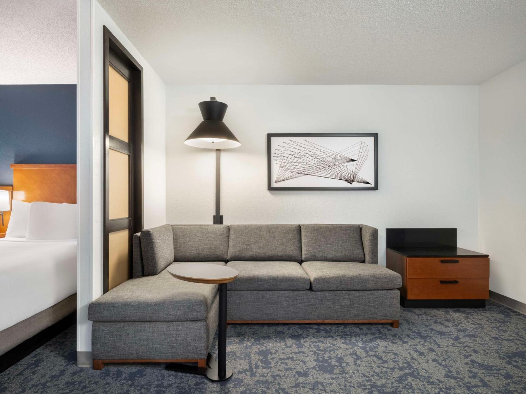 Hyatt Place Tampa Busch Gardens Екстер'єр фото