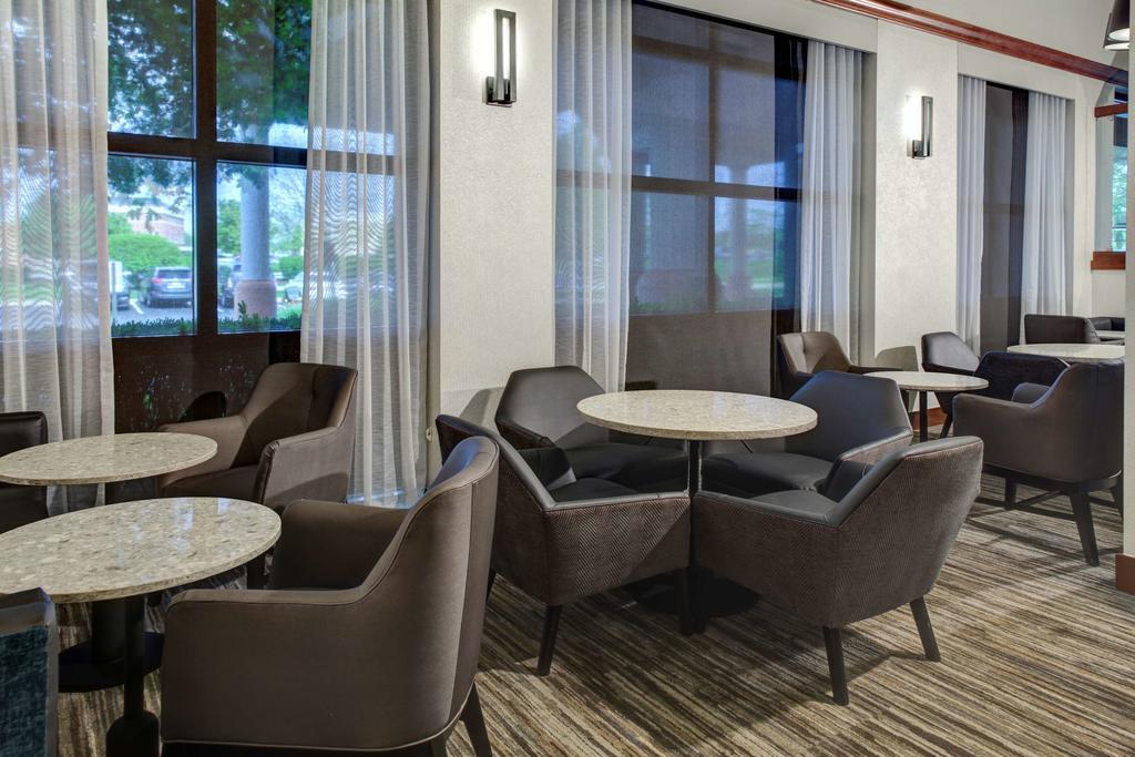 Hyatt Place Tampa Busch Gardens Екстер'єр фото